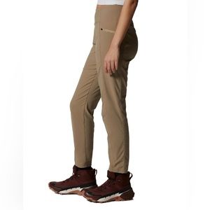 Women’s Dynama ankle pant- mountain hard wear by Columbia- khaki